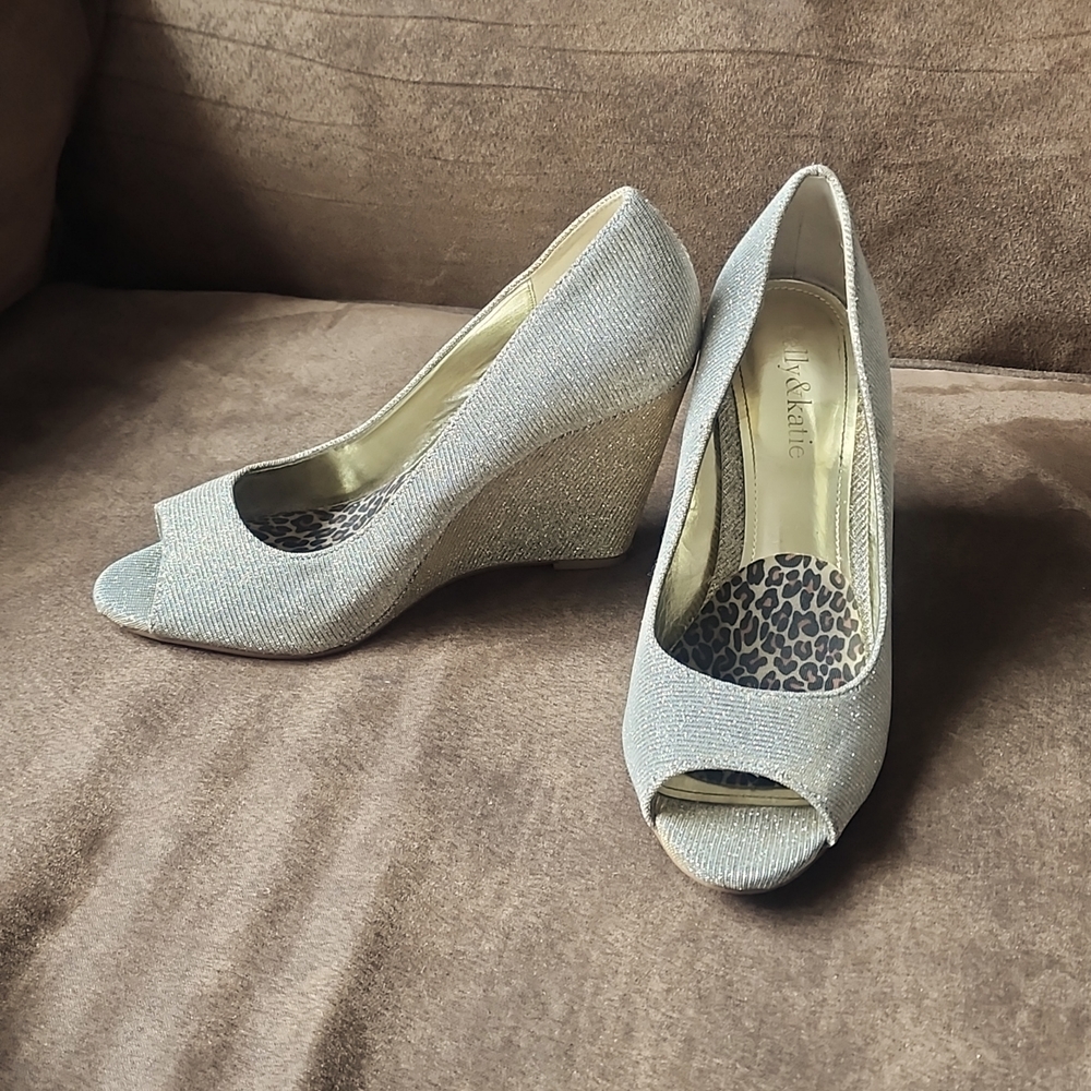 Gold and silver wedge heels. Women's sz 6